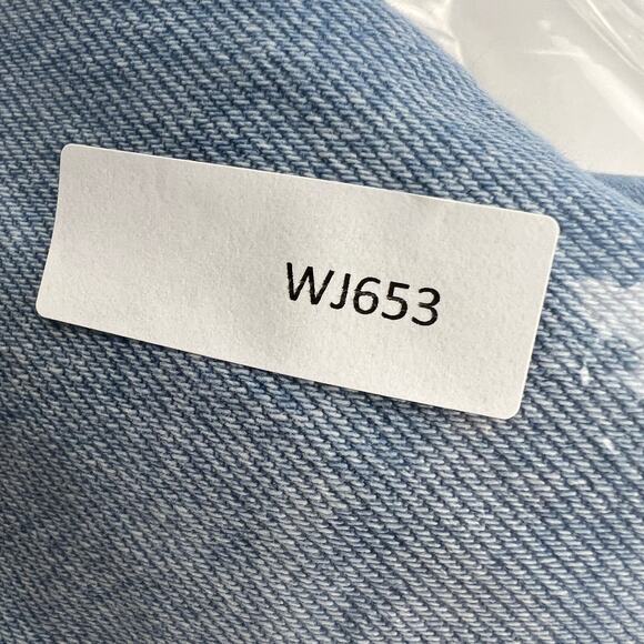 BDG Urban Outfitters High Rise Mom Jeans Medium Wash Distressed Size 27/32 - Picture 12 of 13